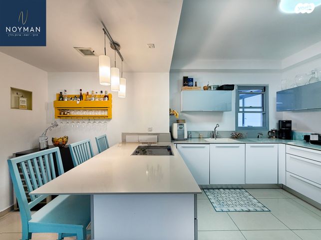 דירה, אלונים 22, קרית השרון, נתניה