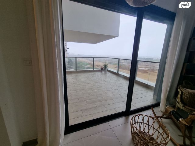 דירה, נווה גן, רמת השרון