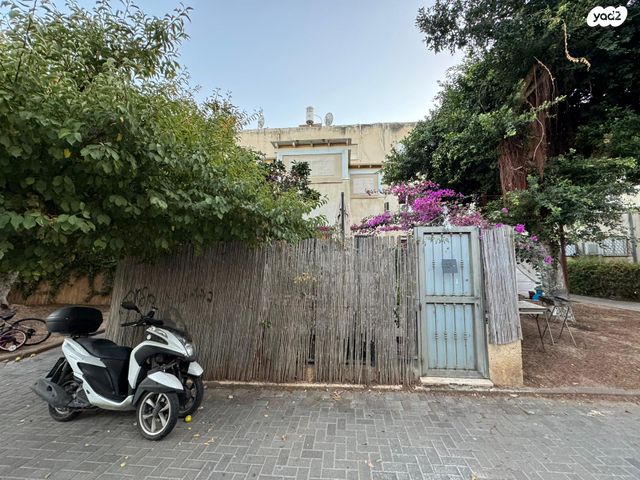 דירת גן, שבטי ישראל 45, צהלון, שיכוני חסכון, תל אביב יפו