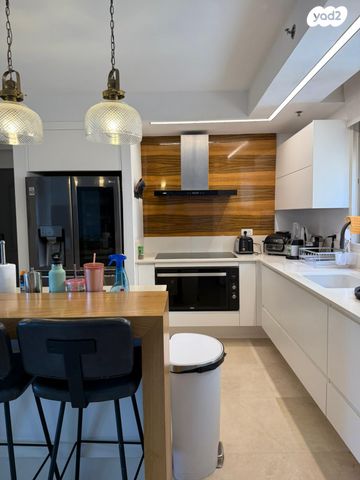 דירה, התאנה, שאר העיר, נשר