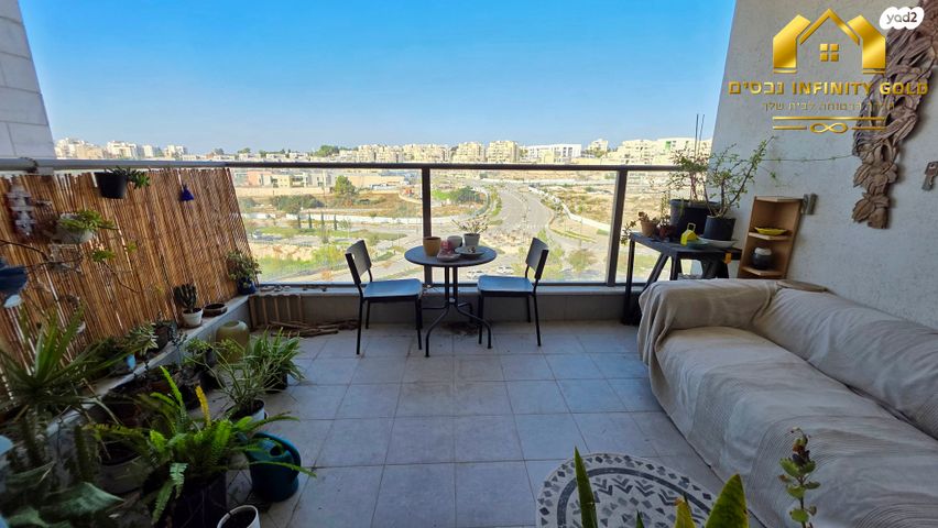 דירה, סביון, הפרחים, חריש