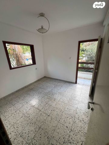 בית פרטי/ קוטג', טרומפלדור, בית וקאנטרי, גיורא יוספטל, גבעת שמואל