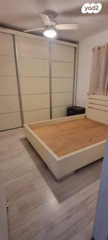 דירה, יהוד מונוסון