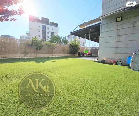 דירת גן, הרקפות, ראשון לציון