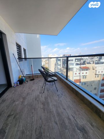 דירה, טרומפלדור 51, פתח תקווה