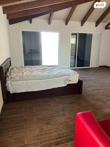 גג/ פנטהאוז, משעול השוהם 14, בן גוריון, חולון