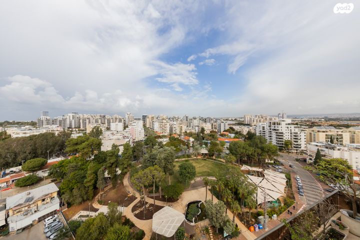 גג/ פנטהאוז, מגדיאל, הוד השרון