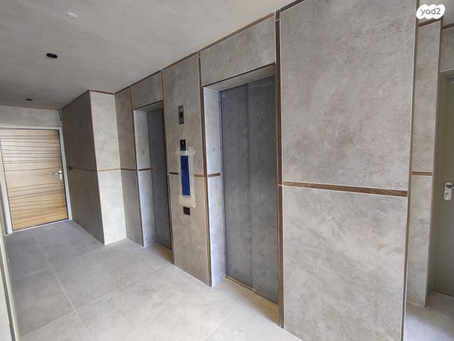 דירה, יוסף אהרונוביץ' 43, שיכון ותיקים, חולון