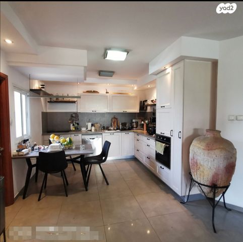 דירה, שלום אש, הדר יוסף, תל אביב יפו