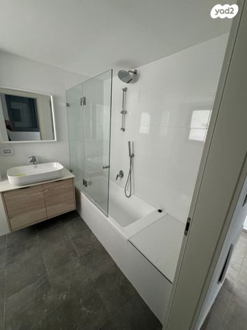 דופלקס, מאיר עמית 6, רמת חן ובן ציון, נתניה