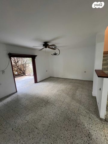 בית פרטי/ קוטג', טרומפלדור, בית וקאנטרי, גיורא יוספטל, גבעת שמואל