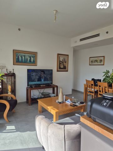 דירה, מצפה, שכונת הראשונים, רמת גן