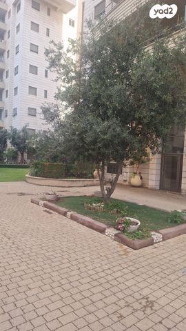 דירה, שדרות מנחם בגין, רמת הדר, גבעת שמואל