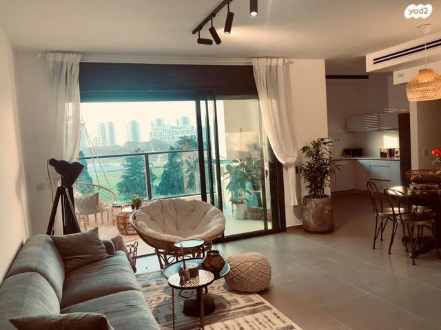 דירה, הקרן, גליל ים (מתחם הכוכבים), הרצליה