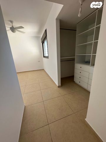 דירה, אהוד מנור 8, עיר ימים, נתניה