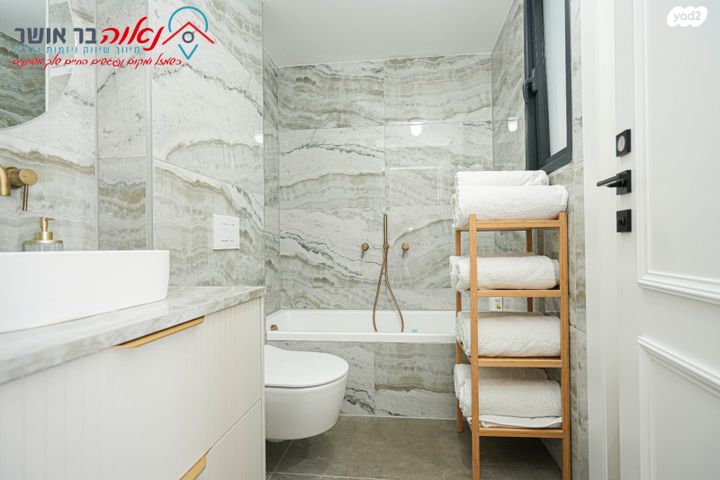 גג/ פנטהאוז, סוקולוב 12, רוטשילד עצמאות, בת ים