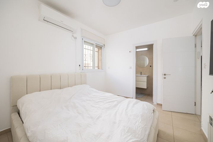 דירת גן, אלעזר מנחם גלרנטר, חומת שמואל, הר חומה, ירושלים