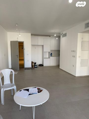 דירה, הקרן הקיימת לישראל 32, נופי בן שמן, לוד