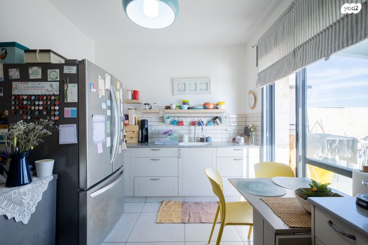 דו משפחתי, תכלת מרדכי, תקוע