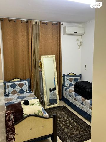 דירה, האילן, מנחם בגין, עכו