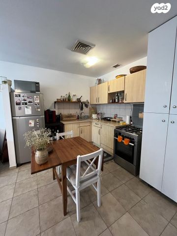 דירה, התקומה, תל אביב יפו