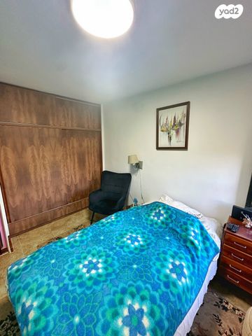 דירה, מעלה הגיבורים, בן דור, נשר