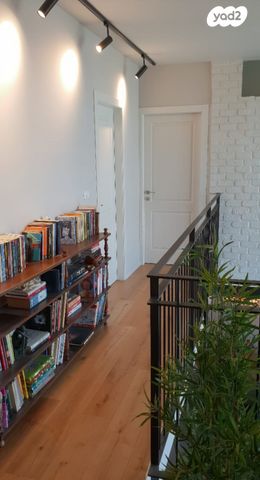 דופלקס, שאר העיר, הוד השרון