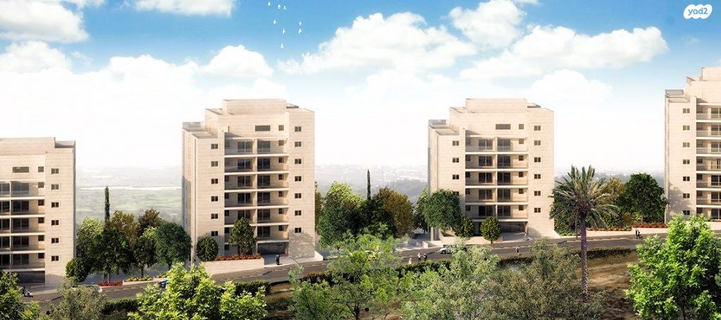 דירה, צור יצחק