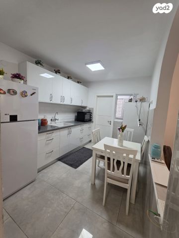 דירה, גמלא, החורש, חריש