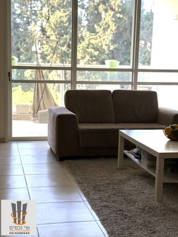 דירה, הדר, רמת השרון