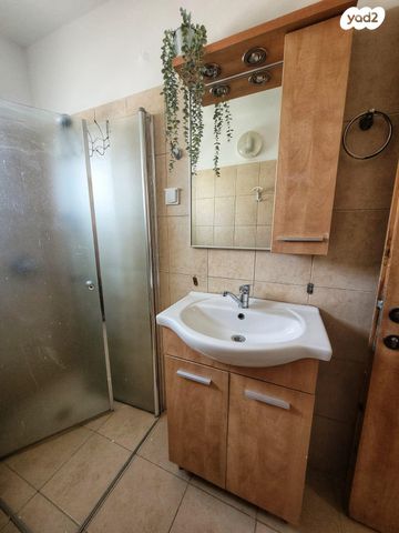 דירה, אלפרד רוסי, שכונה ד', באר שבע