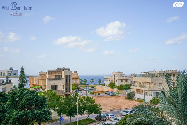 דירה, הגילה 15, נוף הטיילת, נתניה