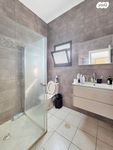 בית פרטי/ קוטג', ברוש