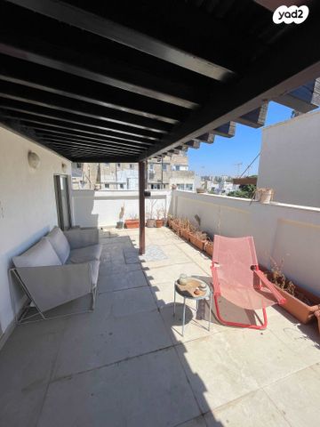 גג/ פנטהאוז, ויקטור הוגו, צהלון, שיכוני חסכון, תל אביב יפו