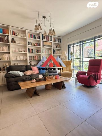 בית פרטי/ קוטג', נווה עוז, פתח תקווה