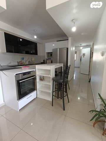 דירה, אבא אבן, קרית הלאום, ירושלים