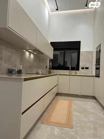 דירת גן, גרגר הנחלים, שחמון, רובע 2, אילת