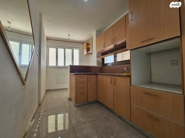 דירה, סרן דב, נווה זאב, נאות אילן, באר שבע