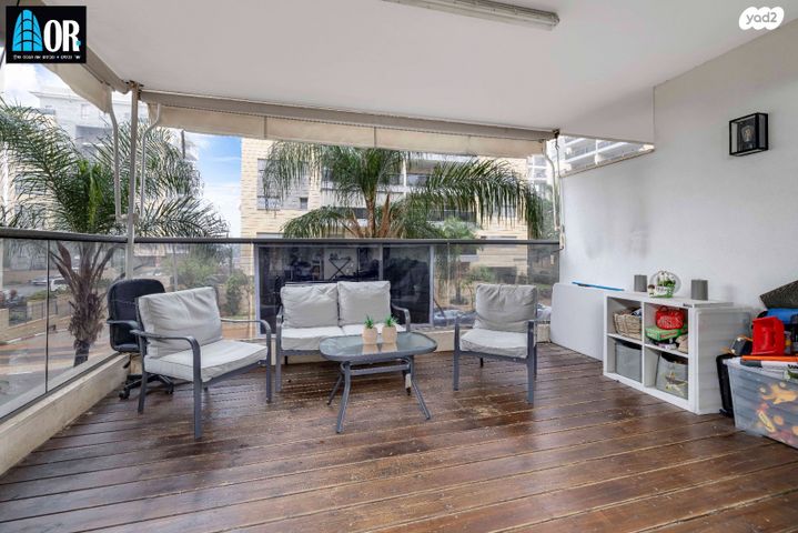 דירה, הרב יצחק שלינקה, נחלת יהודה, ראשון לציון