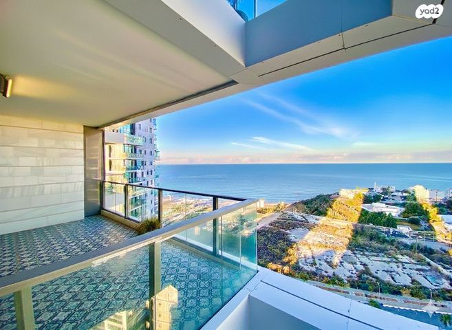 דירה, שדרות רחבעם זאבי 13, גבעת אולגה, חדרה