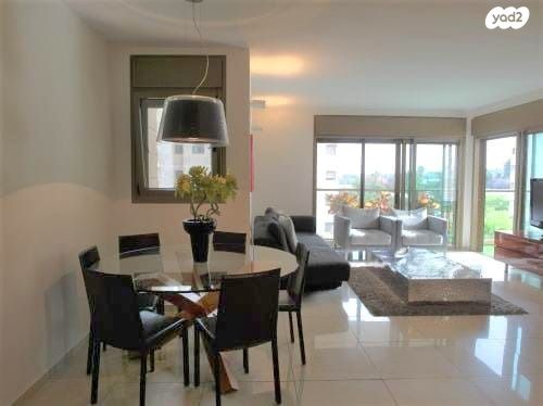 דירה, הפרחים, נווה גן, רמת השרון