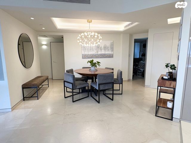 דירה, נווה גן, רמת השרון