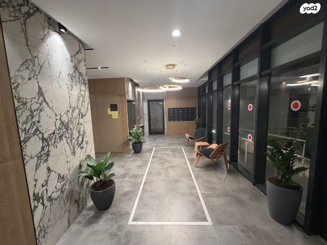 דירה, דבורה עומר, נאות שדה, רעננה