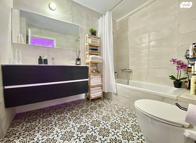 דירה, שדרות רחבעם זאבי 13, גבעת אולגה, חדרה