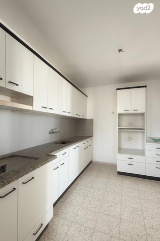 דירה, אברבנאל 12, רמב"ם, ראשון לציון