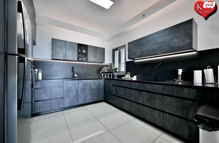 דירה, חתני פרס ישראל, באר יעקב