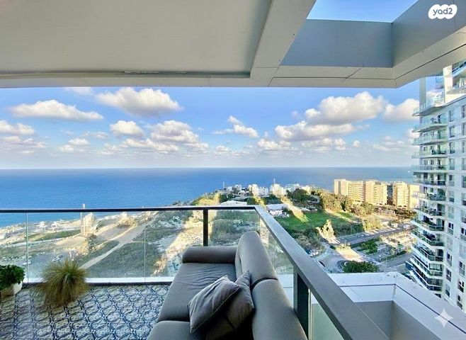 דירה, שדרות רחבעם זאבי 13, גבעת אולגה, חדרה