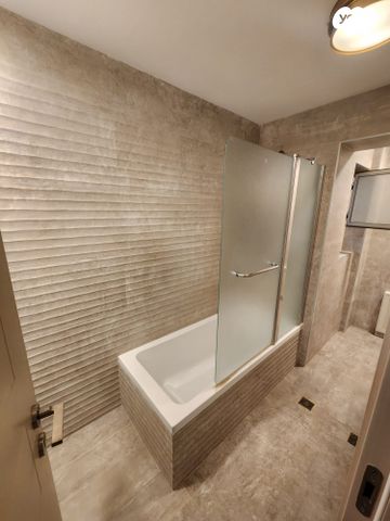 דירת גן, דב גרונר, ירושלים