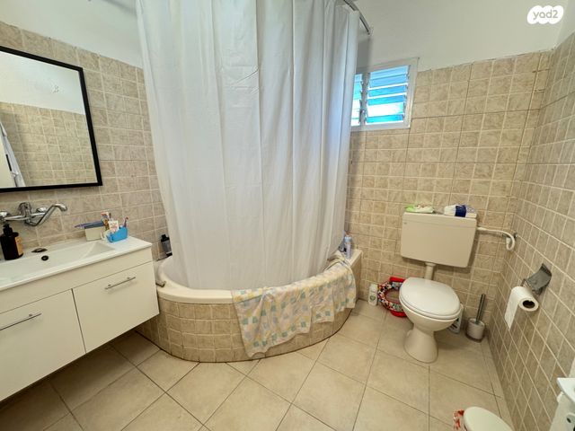 בית פרטי/ קוטג', אפק, גבעת יערה, יקנעם עילית