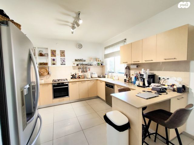 דירה, היסמין, הפרחים, כפר סבא